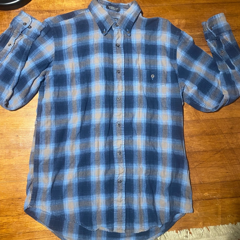 Arrow blue flannel men’s Medium
